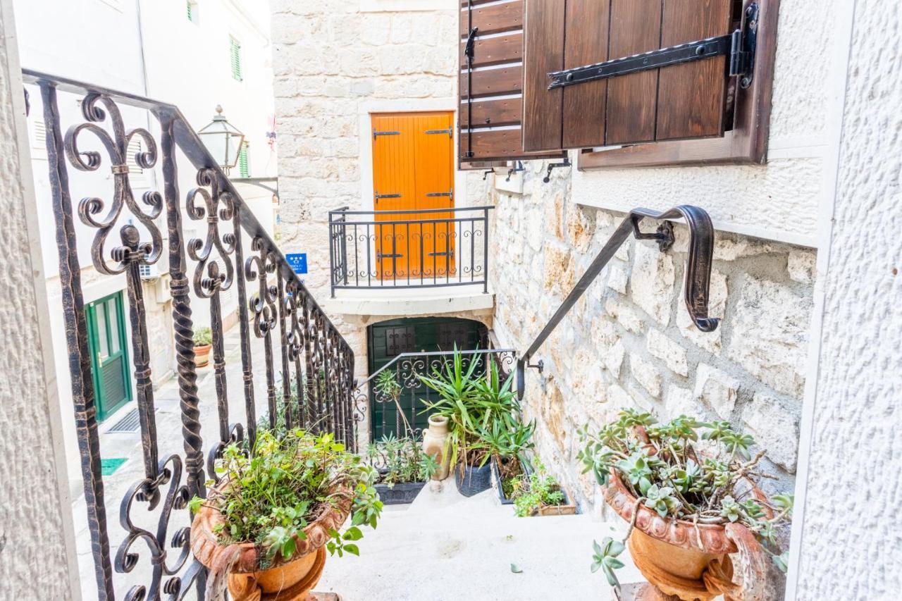 Stone House Srida Apartment Baska Voda Bagian luar foto