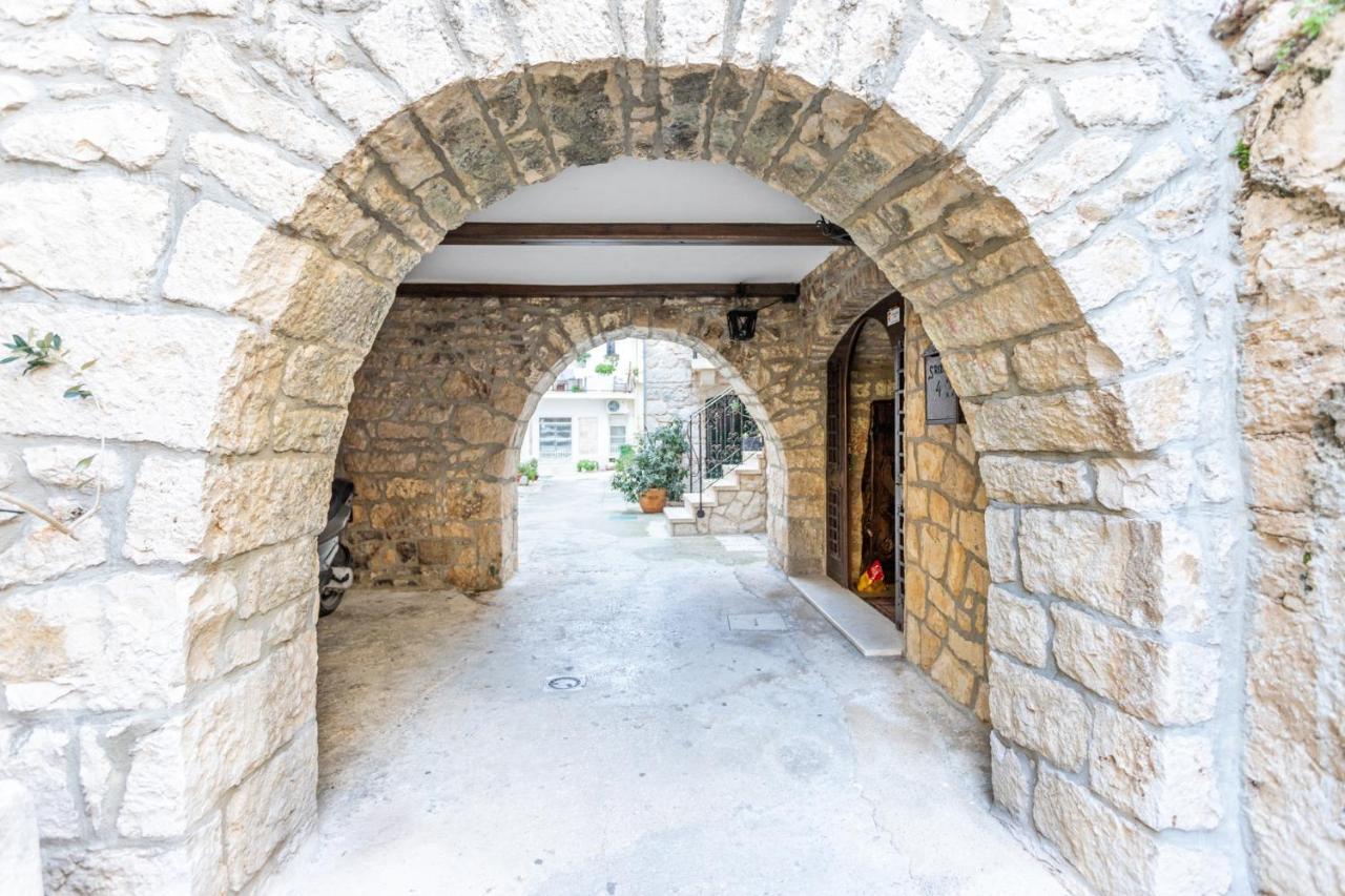 Stone House Srida Apartment Baska Voda Bagian luar foto