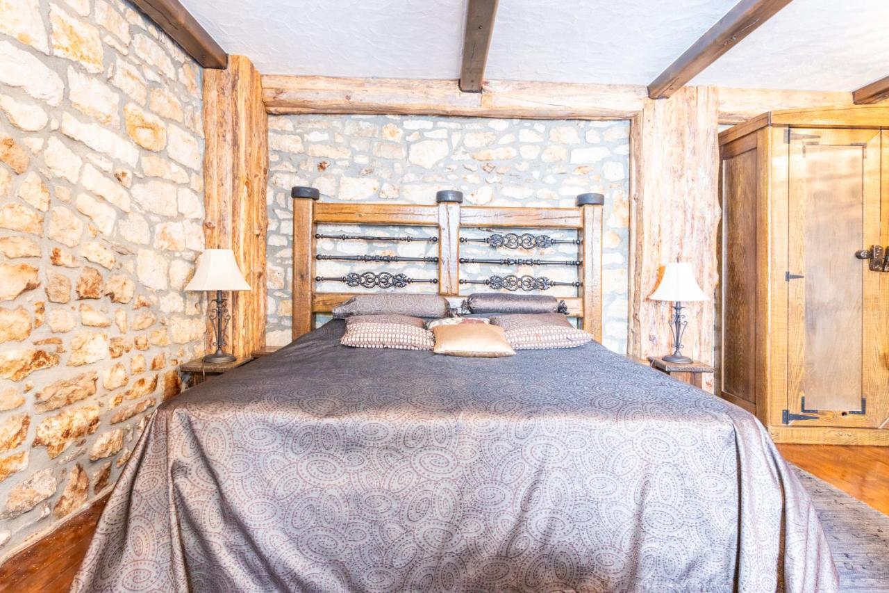 Stone House Srida Apartment Baska Voda Bagian luar foto