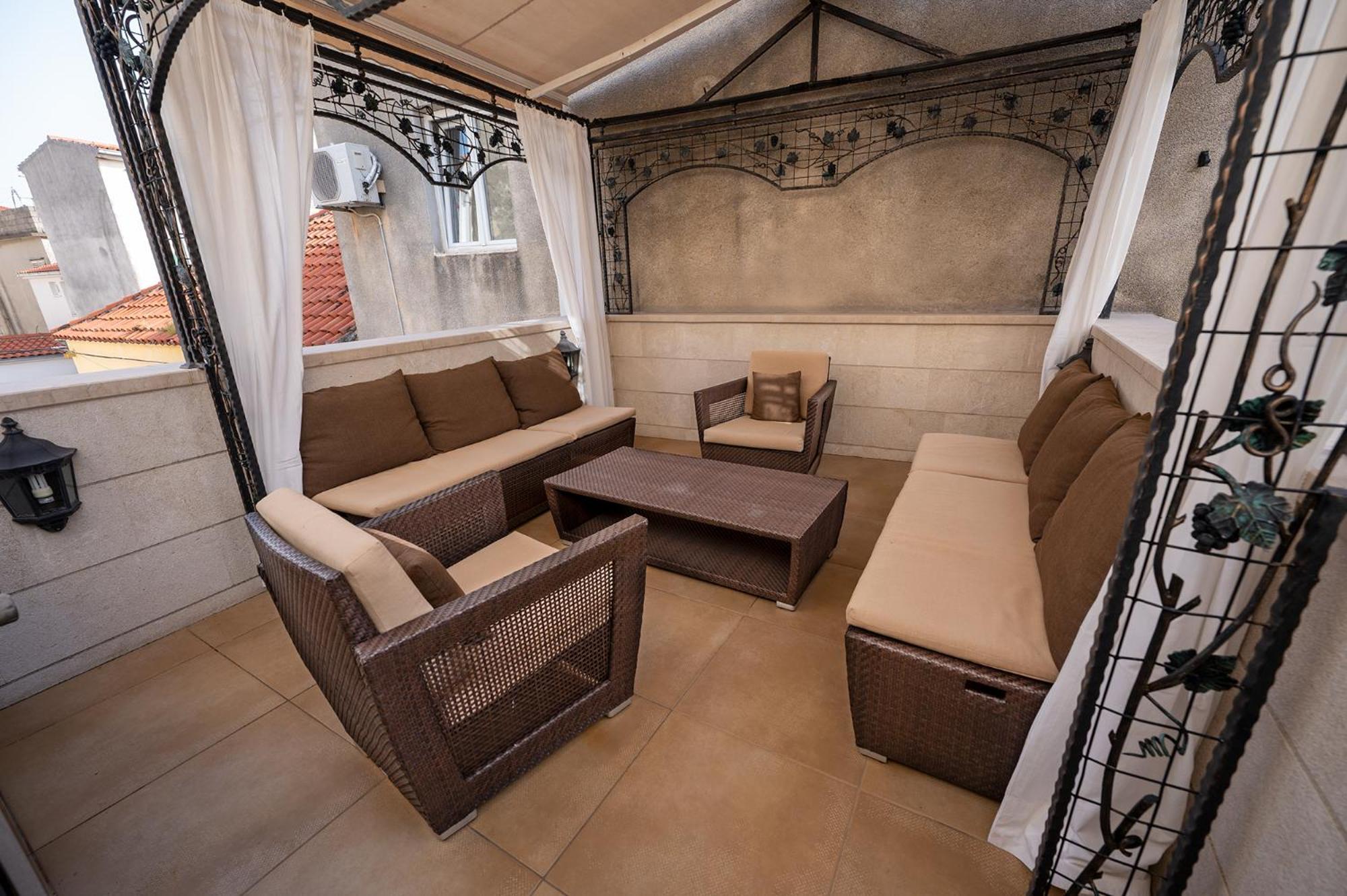 Stone House Srida Apartment Baska Voda Bagian luar foto